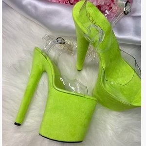 NEW IN BOX Mrs. Worldwide “Ibiza” Suede Heels from Pole Sins